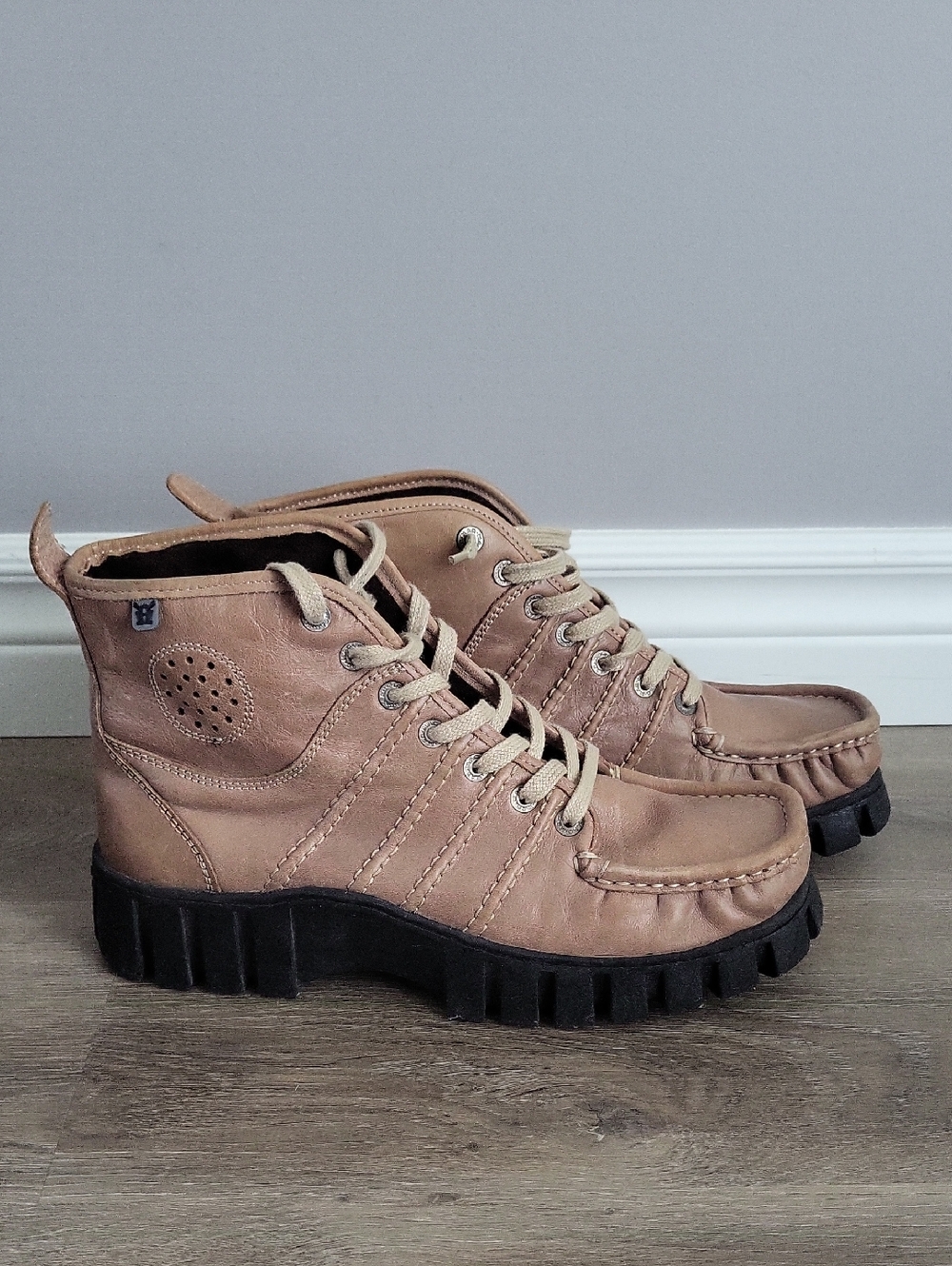 Vintage MAG Creative Footwear Leather Chunky Platform Boots/MPS Megamok 90s Y2K